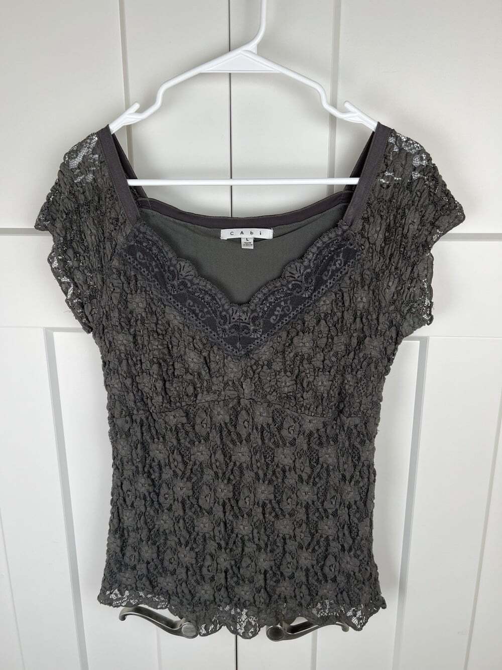 CAbi 829 Top Large Charcoal Gray Lace Stretch Lined Cap Sleeve Romantic
